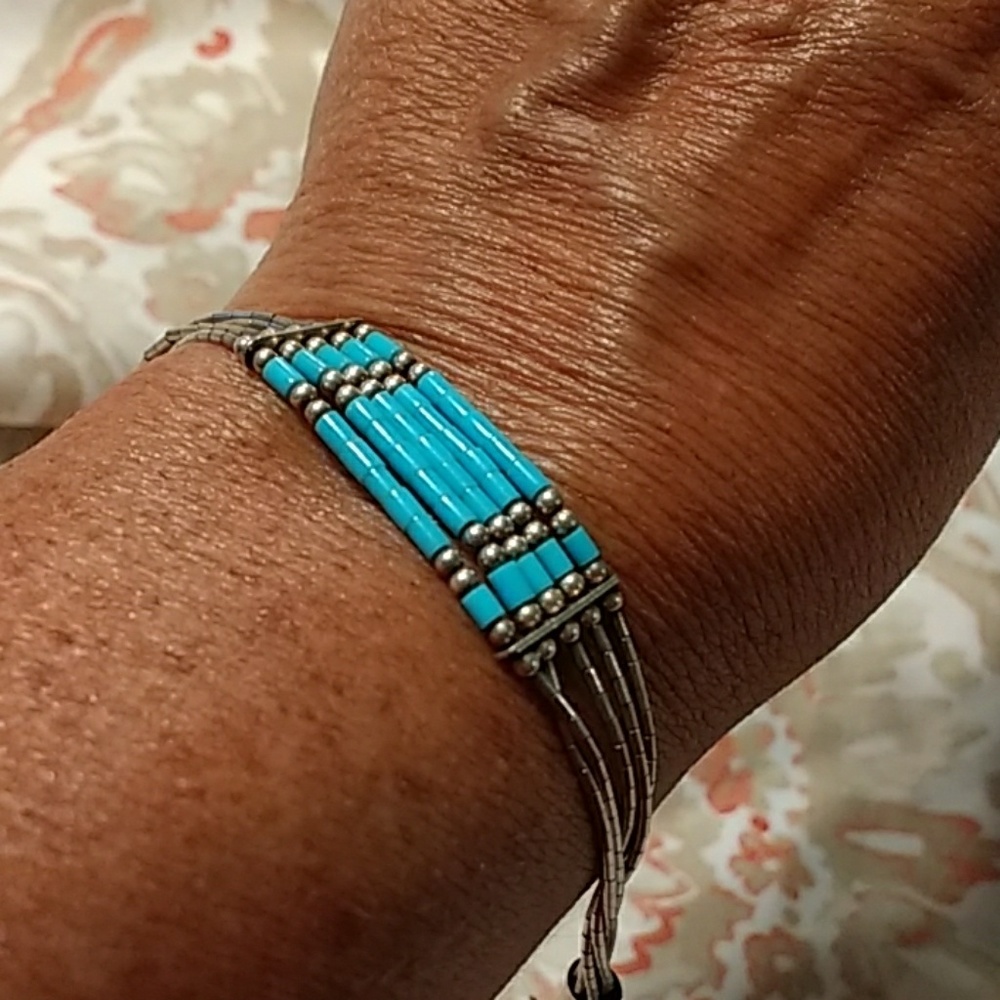 STERLING SILVER TURQUIOSE NATIVE AMERICAN BRACELET